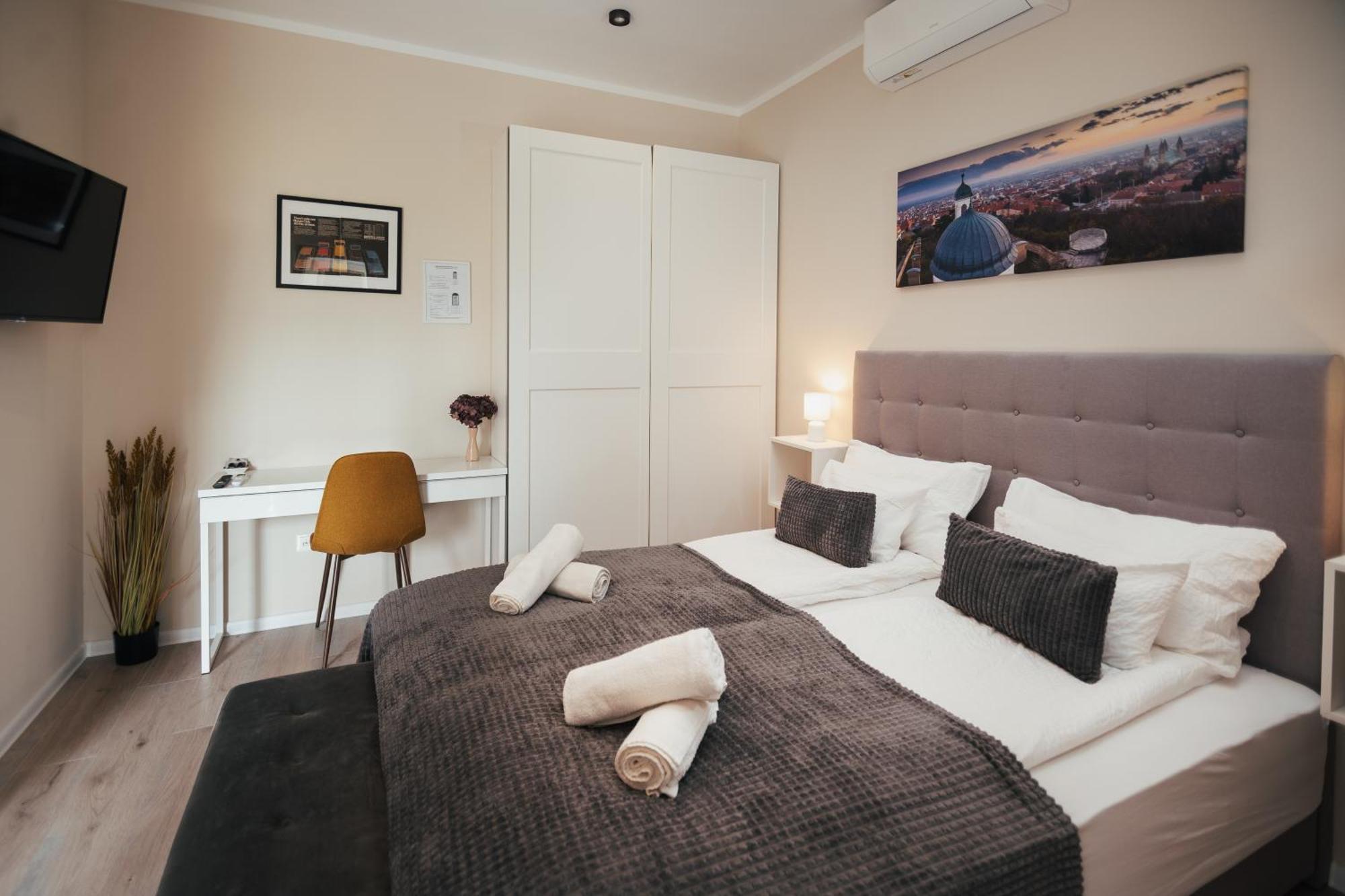 H30 Apartman Pécs Extérieur photo